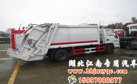 江鈴6方壓縮式垃圾車